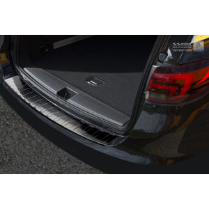 Ochranná lišta hrany kufru Opel Astra K 2015- (combi, tmavá)