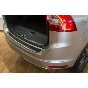 Ochranná lišta hrany kufru Volvo XC60 2013-2017 (tmavá)