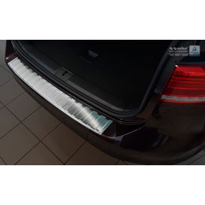 Ochranná lišta hrany kufru VW Passat 2015- (combi, matná)