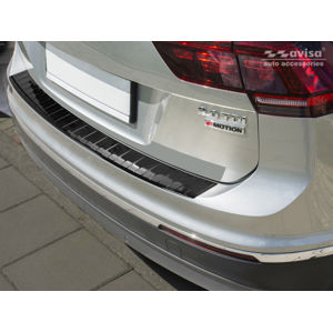 Ochranná lišta hrany kufru VW Tiguan 2016- (carbon)