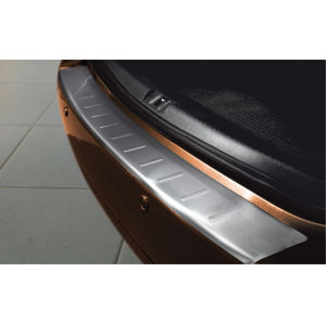 Ochranná lišta hrany kufru VW Touran 2010-2015