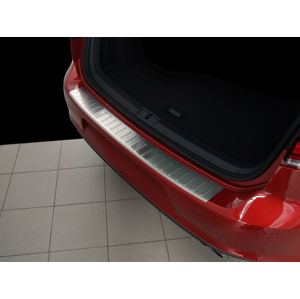 Ochranná lišta hrany kufru VW Golf VII. 2012-2020 (hatchback, II. jakost)