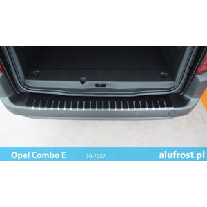 Ochranná lišta hrany kufru Opel Combo E 2018- (carbon)
